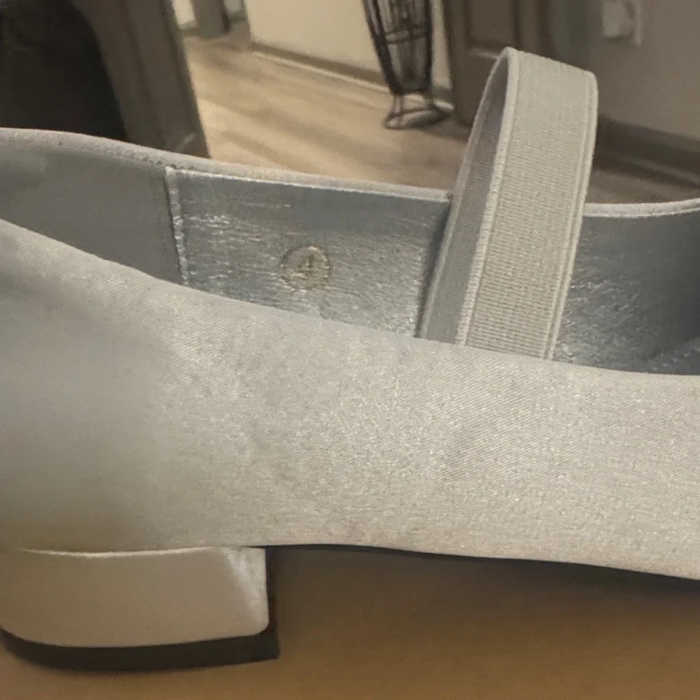 Coutgo Girls' Satin Mary Jane Dress Shoes